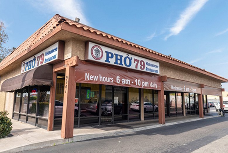 Một quán phở Việt trong khu Little Saigon, Quận Cam, California