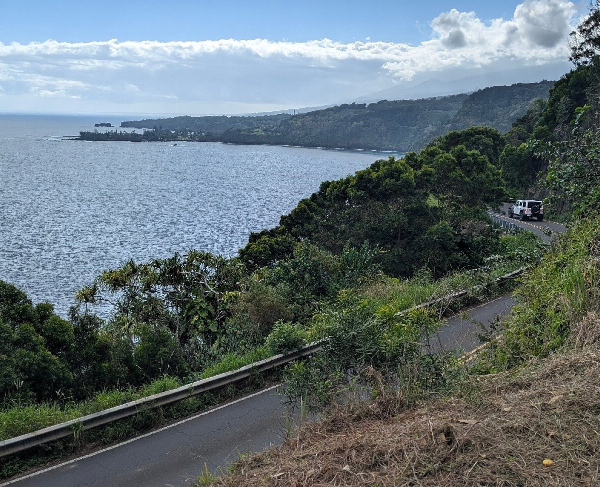 Cung đường Road to Hana trên đảo Maui