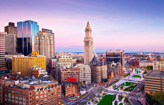  Toàn cảnh trung tâm Boston với Boston Common và các tòa nhà lịch sử