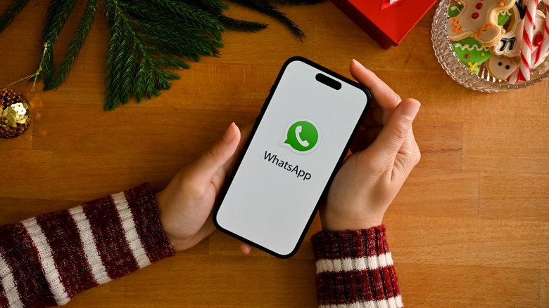Liên lạc về nhà qua WhatsApp khi du lịch Mỹ